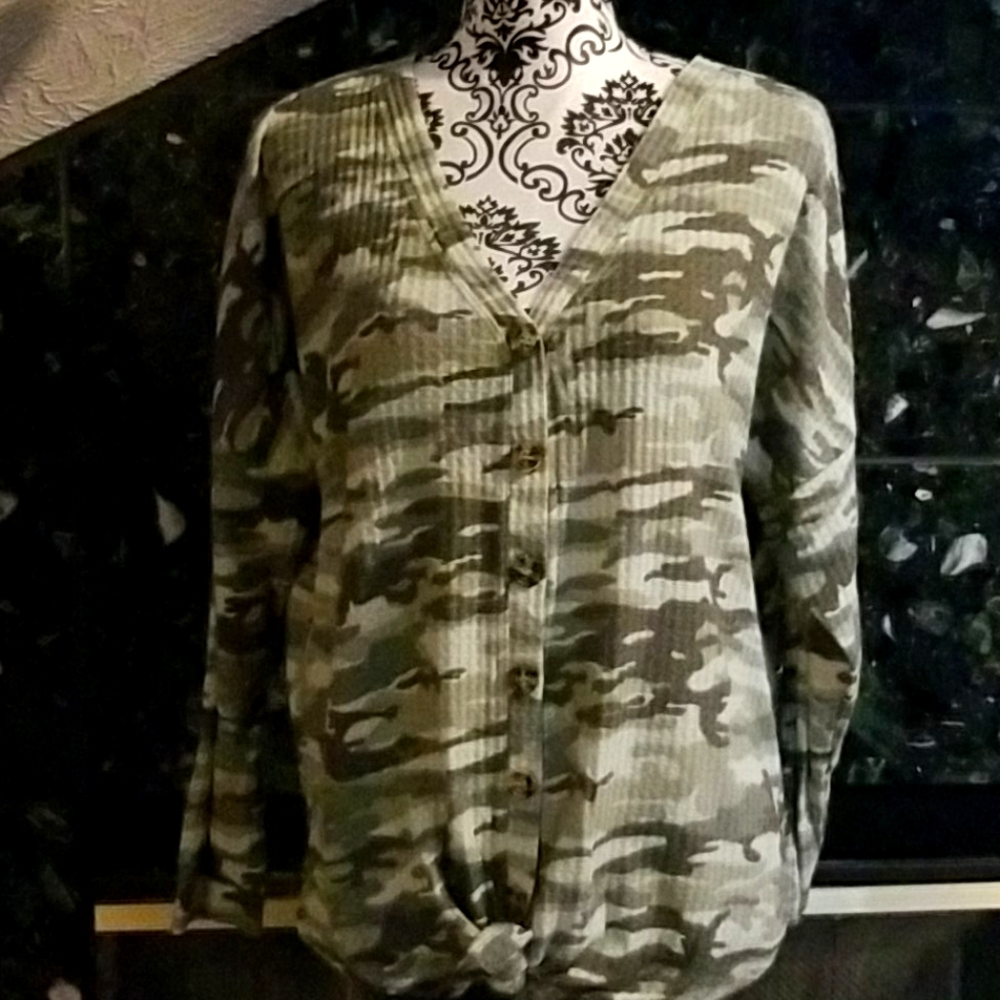Camo oversized thermal.